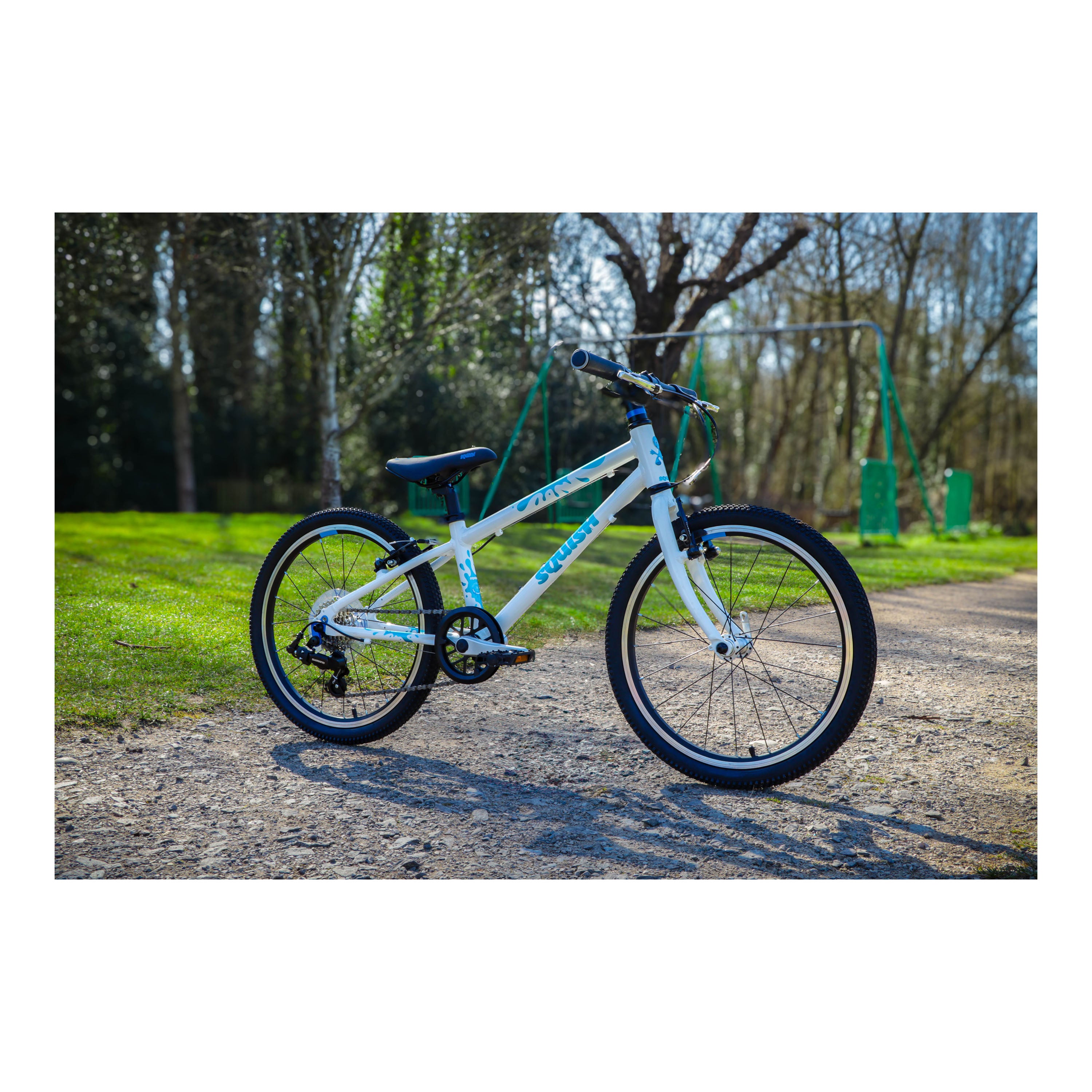 Squish 20-inch Kids Bike - White/Blue