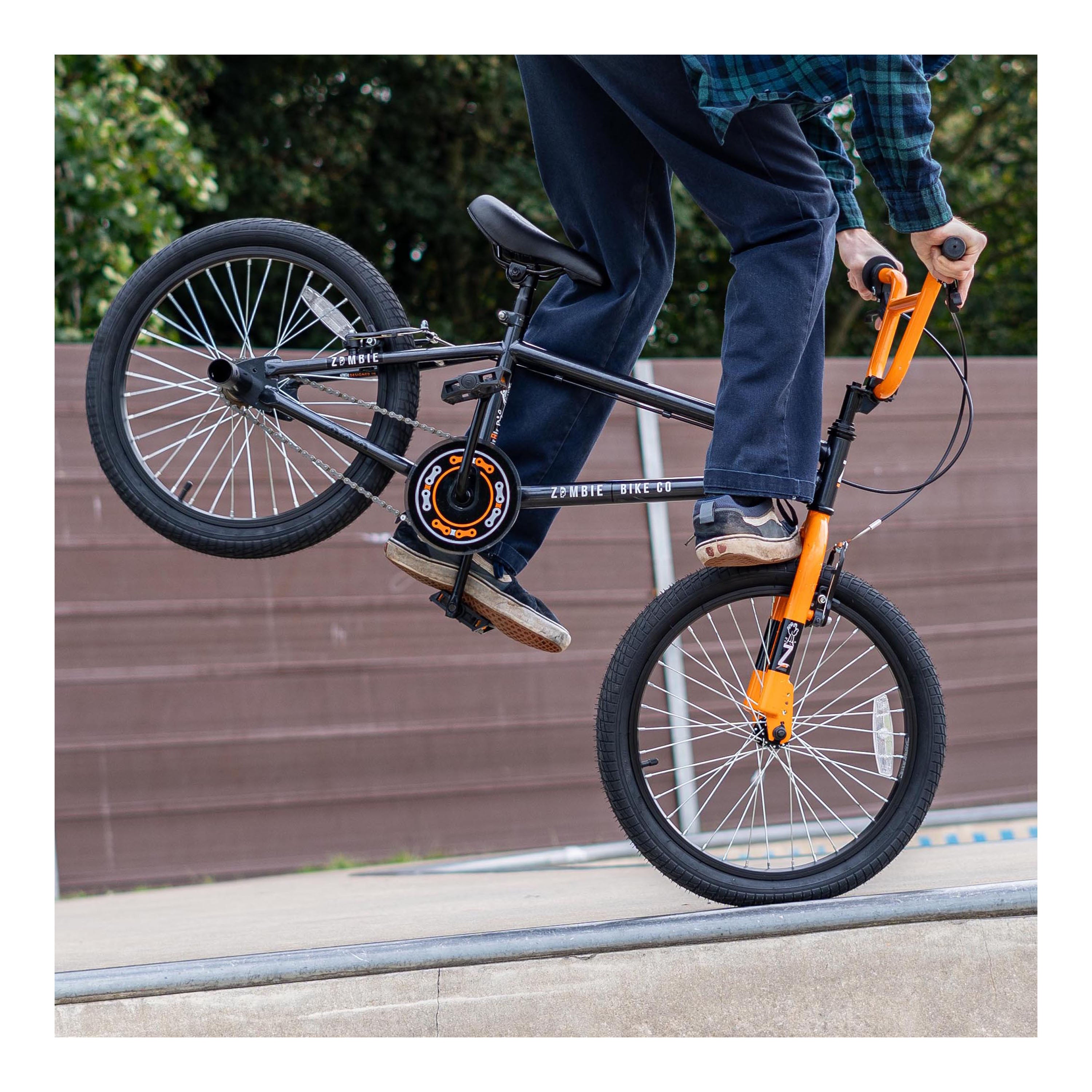 Zombie Outbreak 20-inch BMX Bike - Dark Grey/Orange
