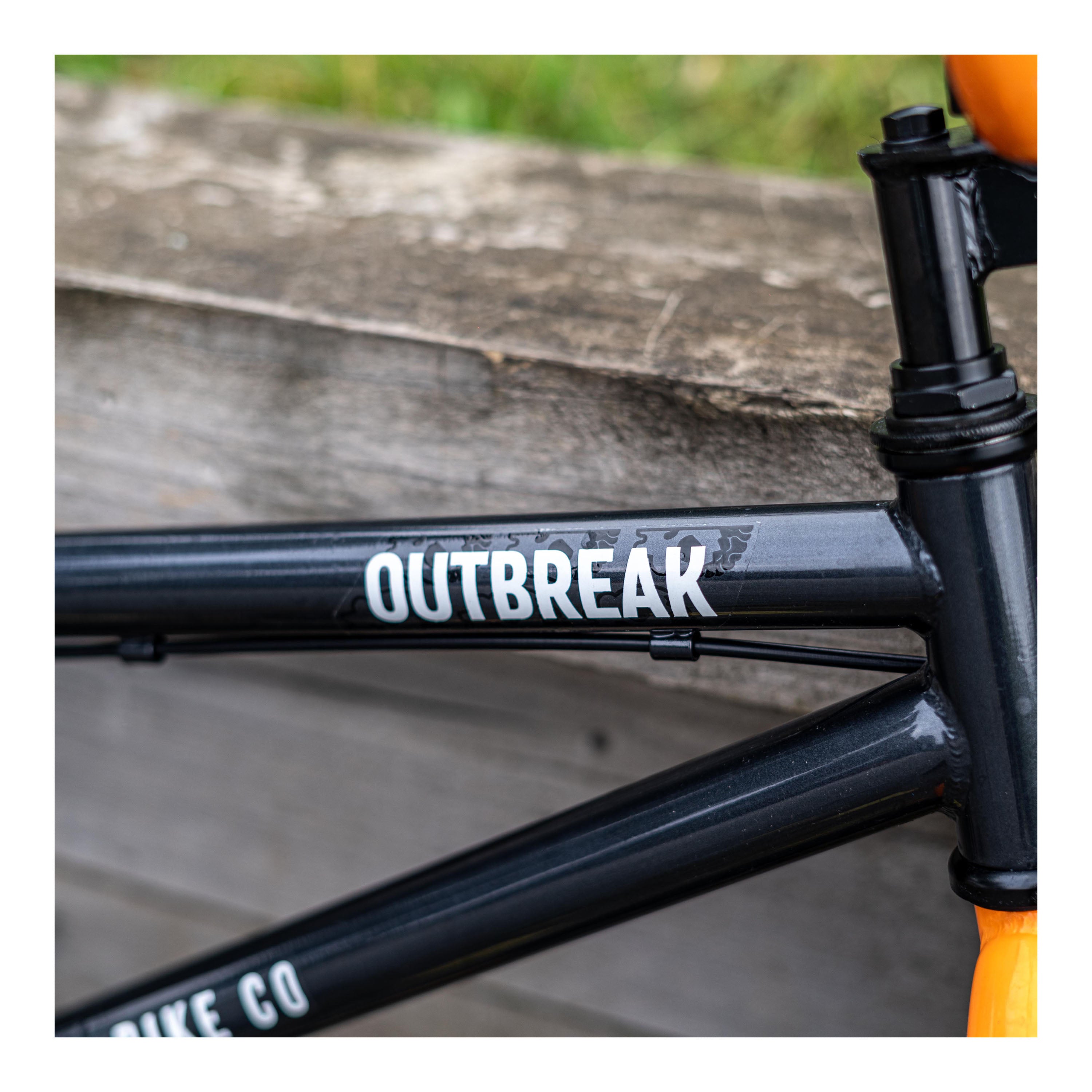 Zombie Outbreak 20-inch BMX Bike - Dark Grey/Orange