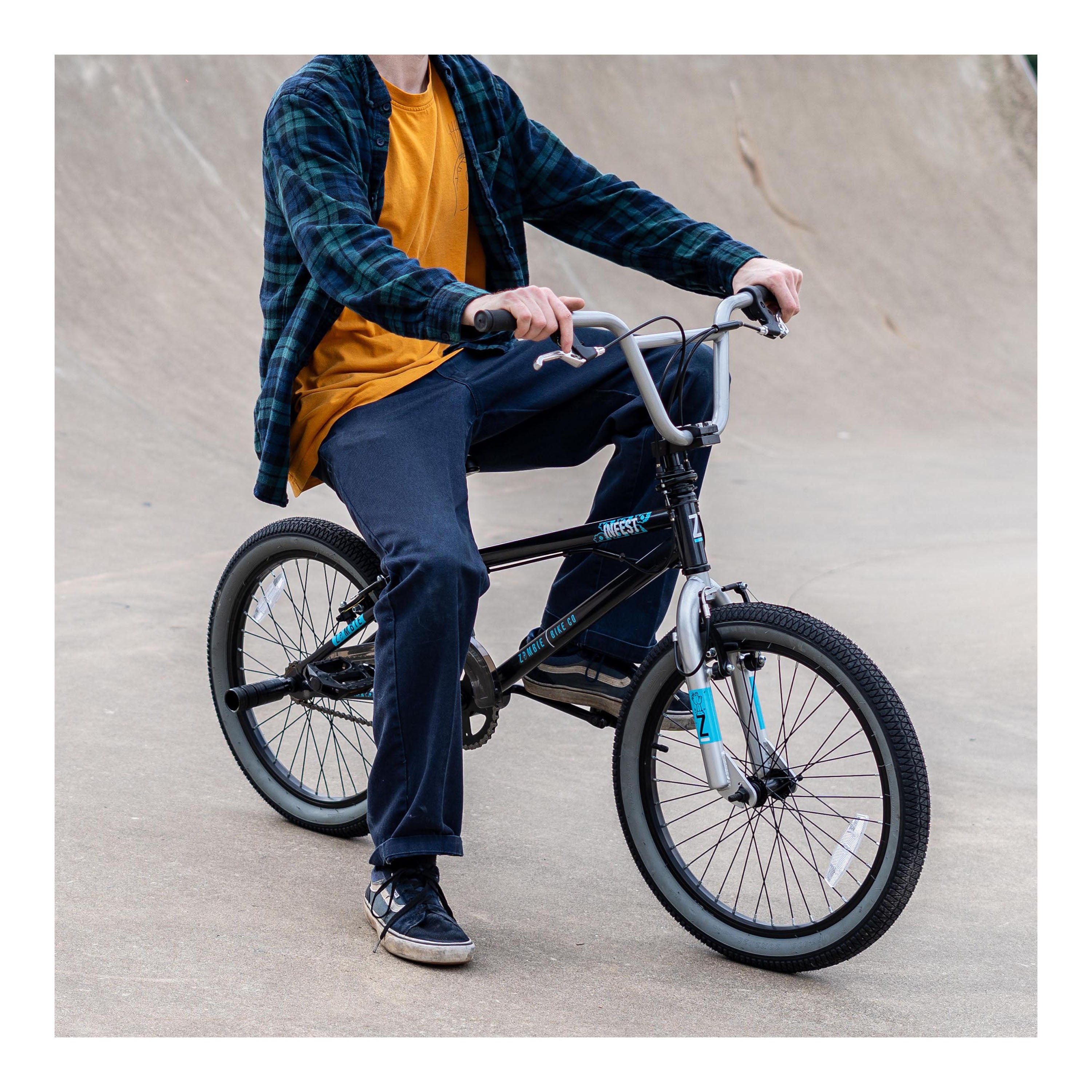 Zombie Infest 20-inch BMX Bike - Black/Blue/Silver