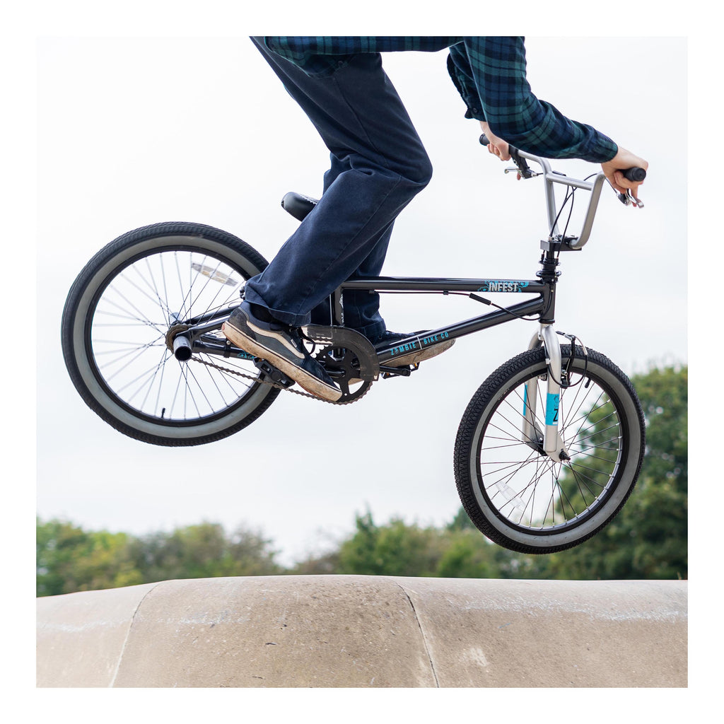 Zombie Infest 20-inch BMX Bike - Black/Blue/Silver