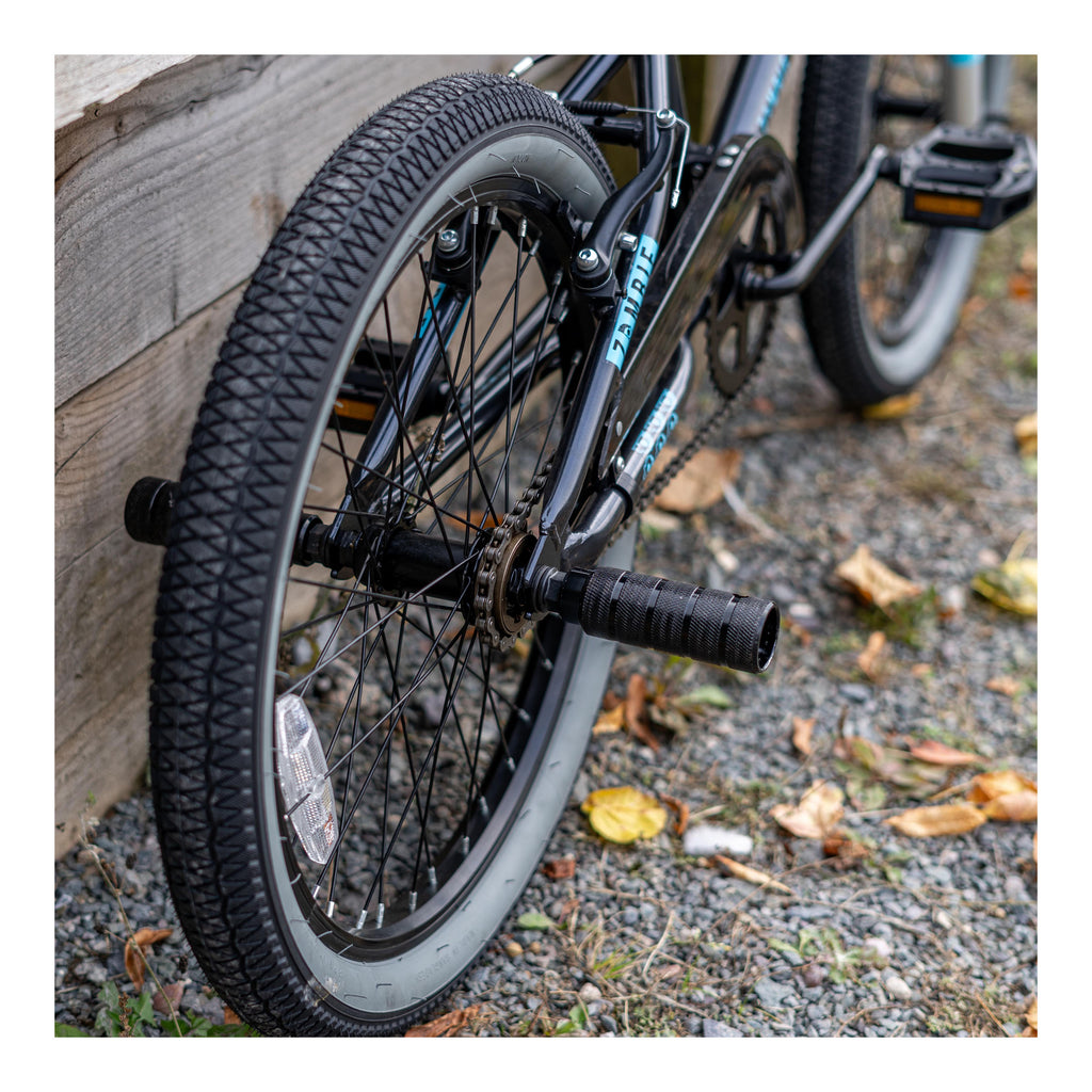 Zombie Infest 20-inch BMX Bike - Black/Blue/Silver